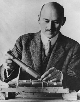 Dr._Robert_Goddard